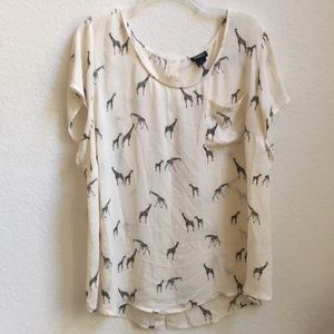 Black and White Giraffe Print Torrid Size 3 Blouse